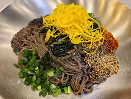 참기름막국수
