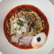 비빔 탄탄면