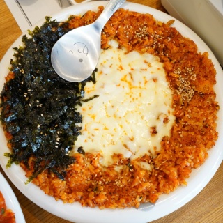 누룽 치즈 볶음밥