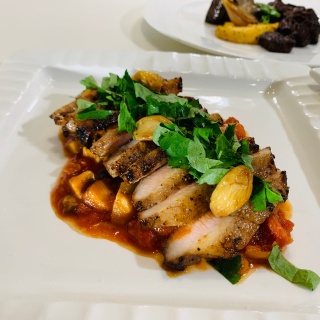 토마토 야채찜을 곁들인 항정살 구이
