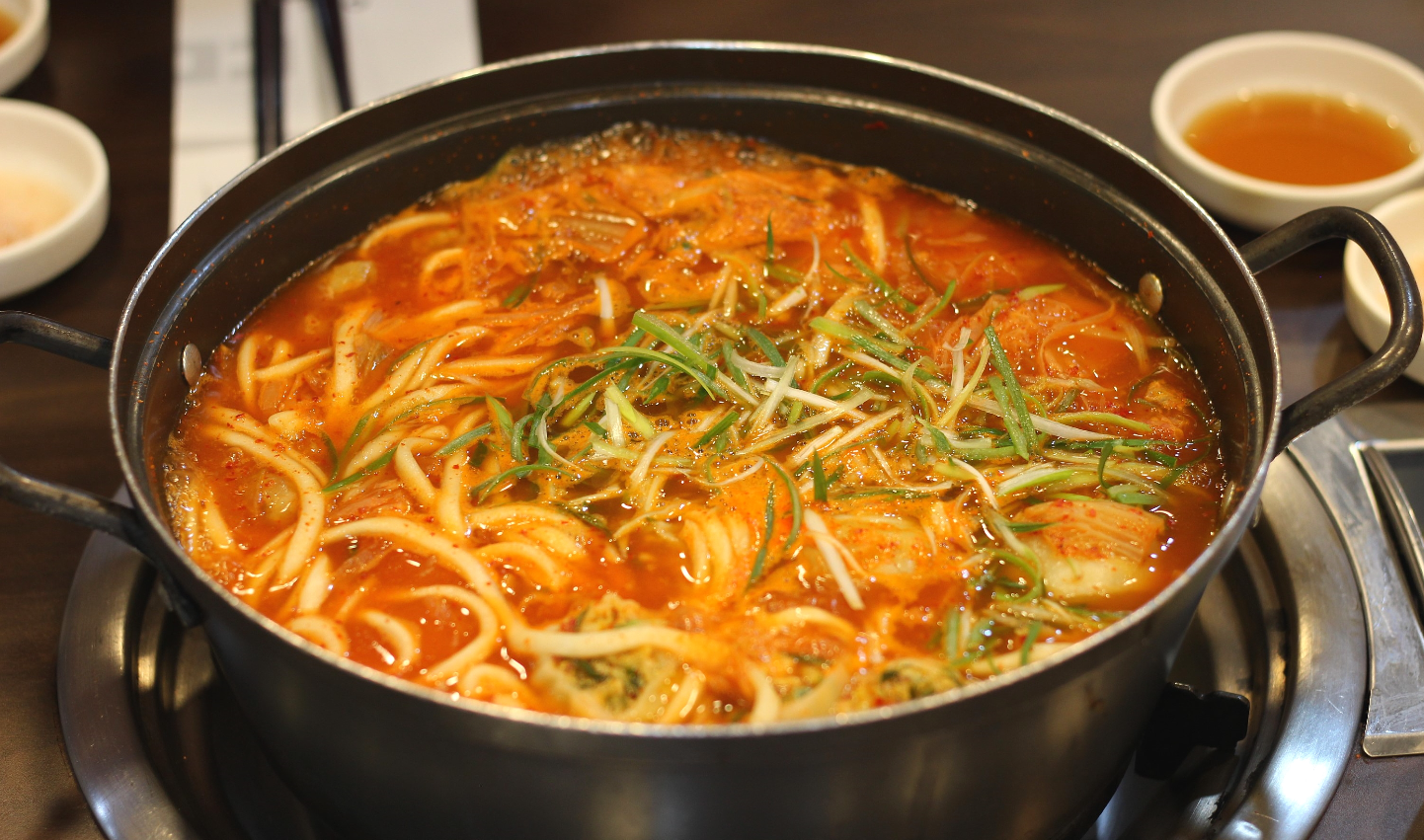 김치전골칼국수