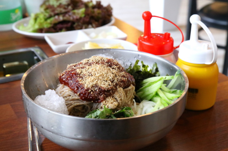 막국수