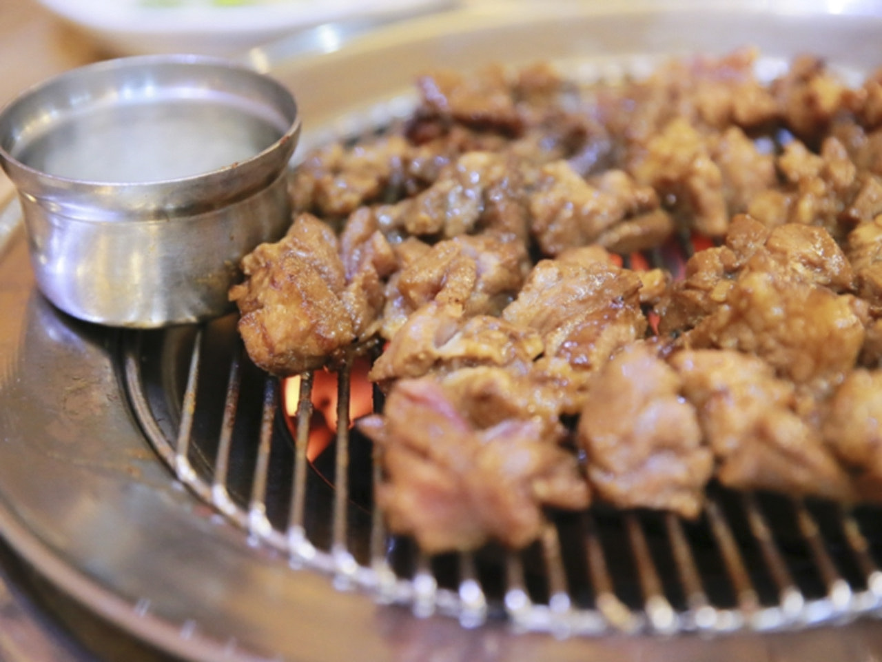 흥부골숯불돼지왕갈비