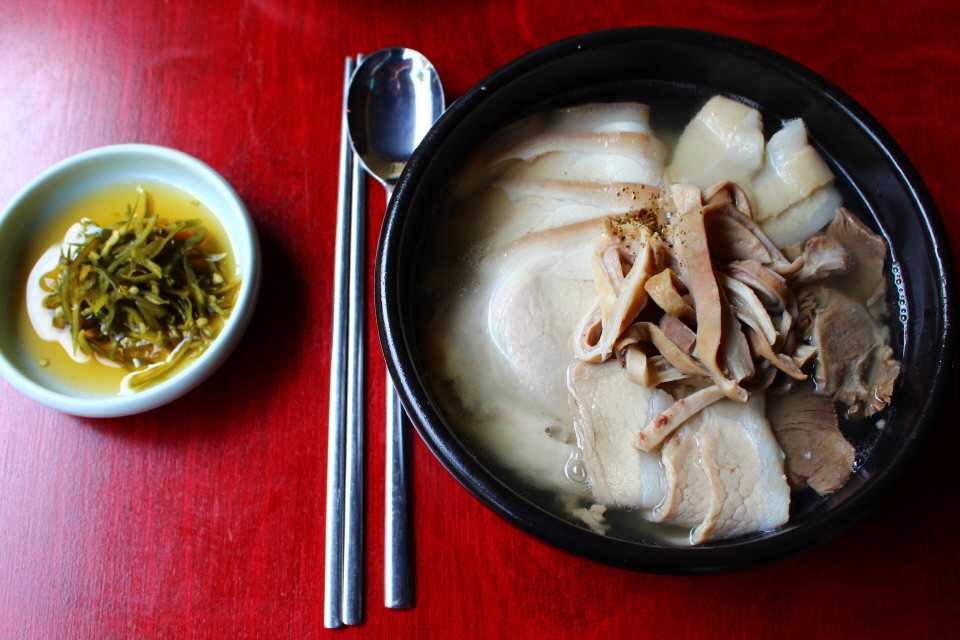 엄용백돼지국밥