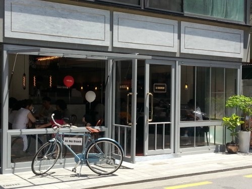 르브런쉭 신사점