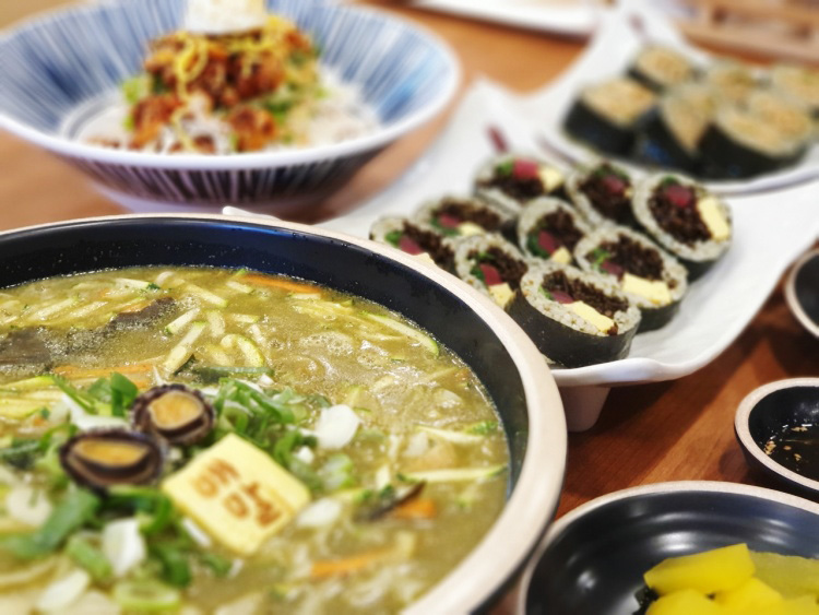 배말칼국수김밥 거제장목점