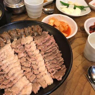 수변최고돼지국밥 민락본점