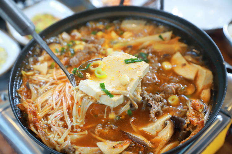 도담삼봉가마솥손두부