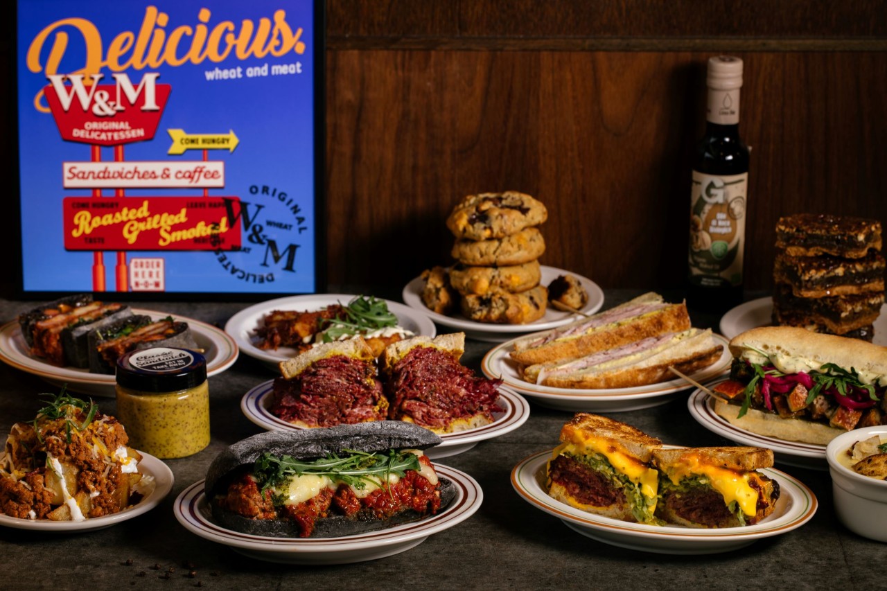 위트앤미트 가로수길점