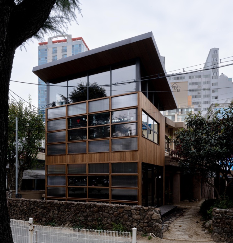 엄용백 돼지구이집 동래점