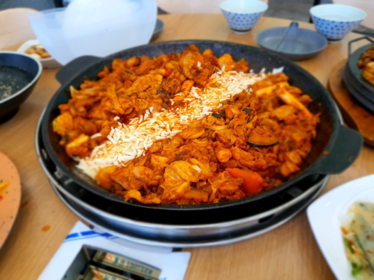 산타의 닭갈비