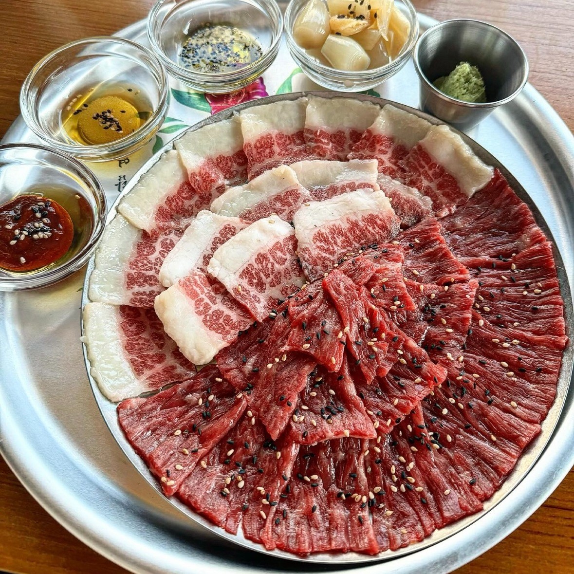 한우차돌사시미+한우사시미