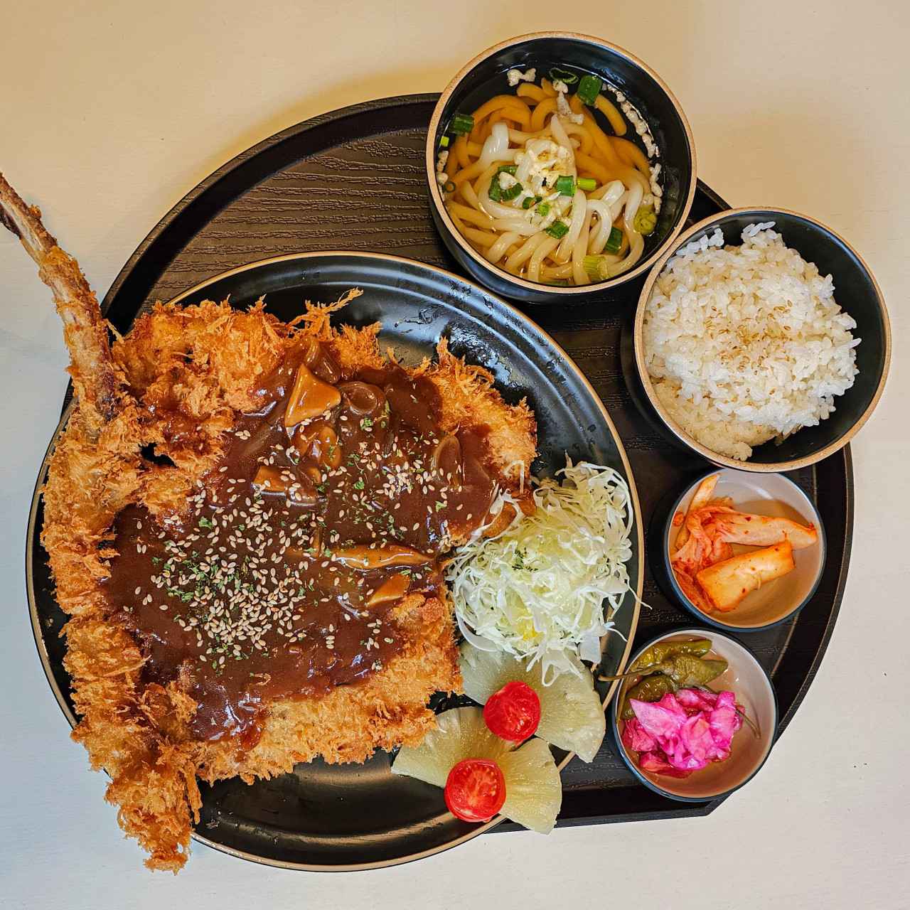 뼈돈카츠 정식