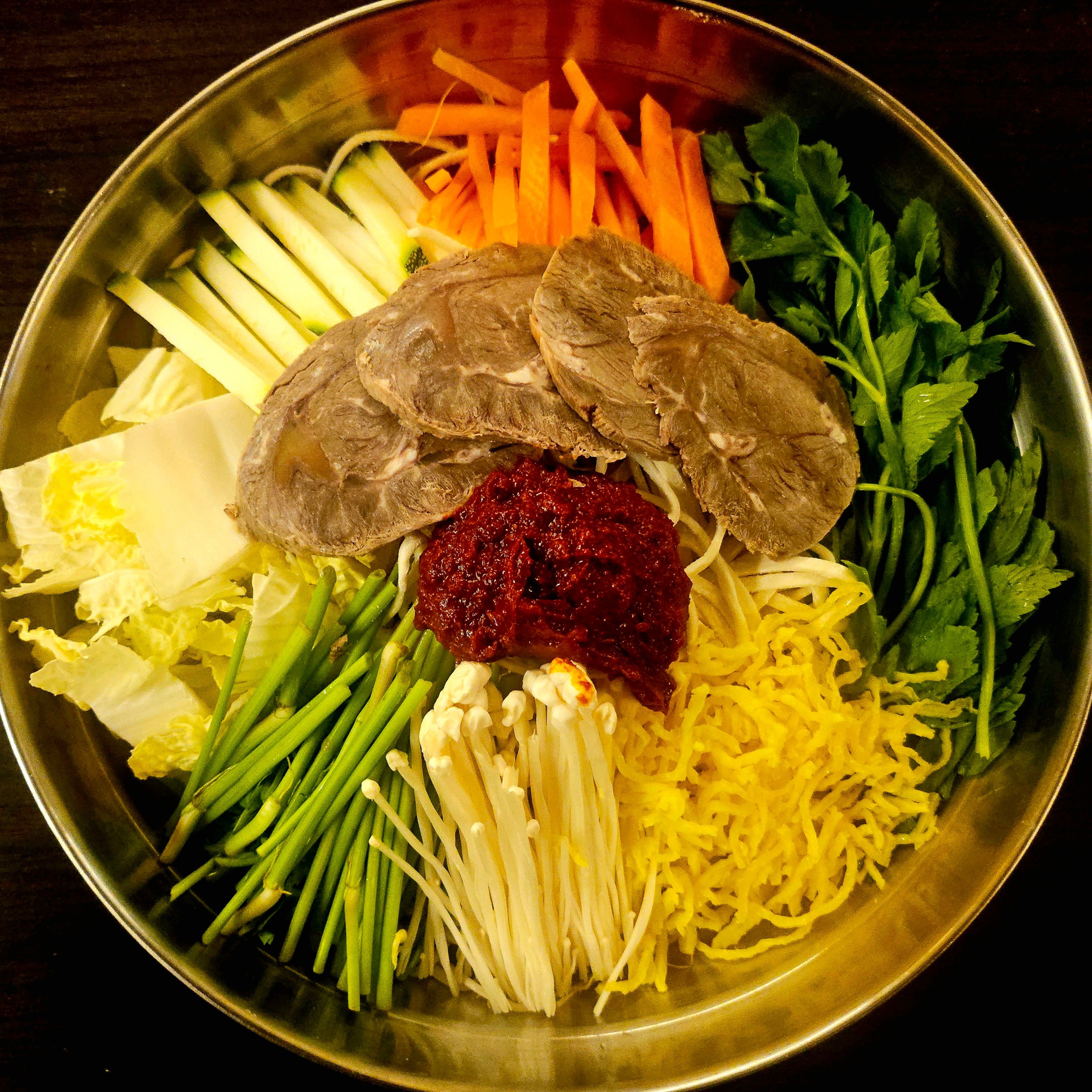 한우 전골 칼국수 (2인 이상 주문)