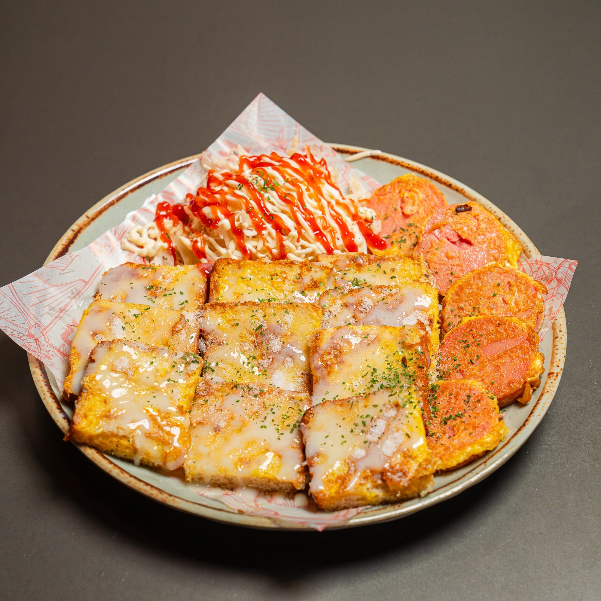 풍성한 프렌치햄토스트