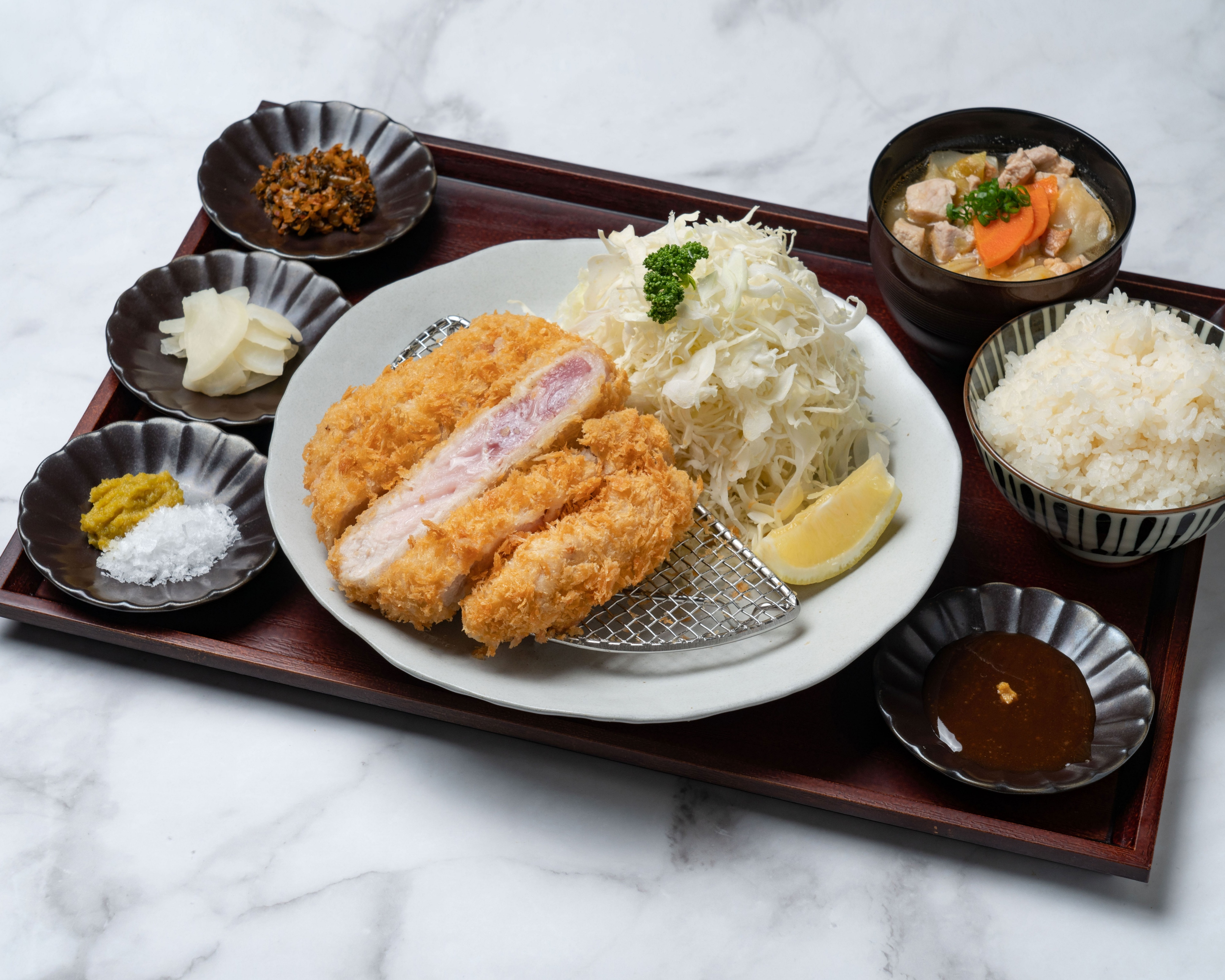 특 로스카츠 정식