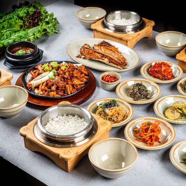 꽃정식 1인 (1인분 주문시 고등어 반마리만 제공)