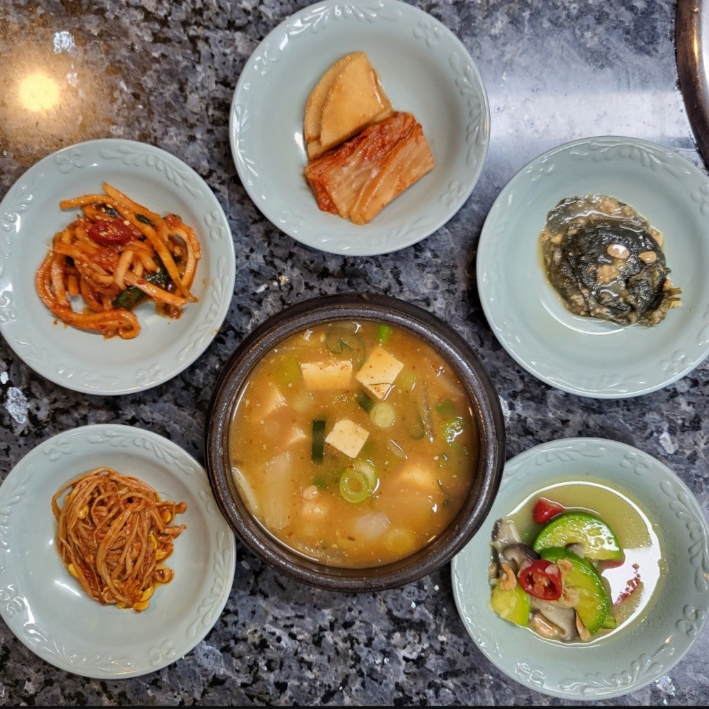 된장찌개(공기밥 미포함)