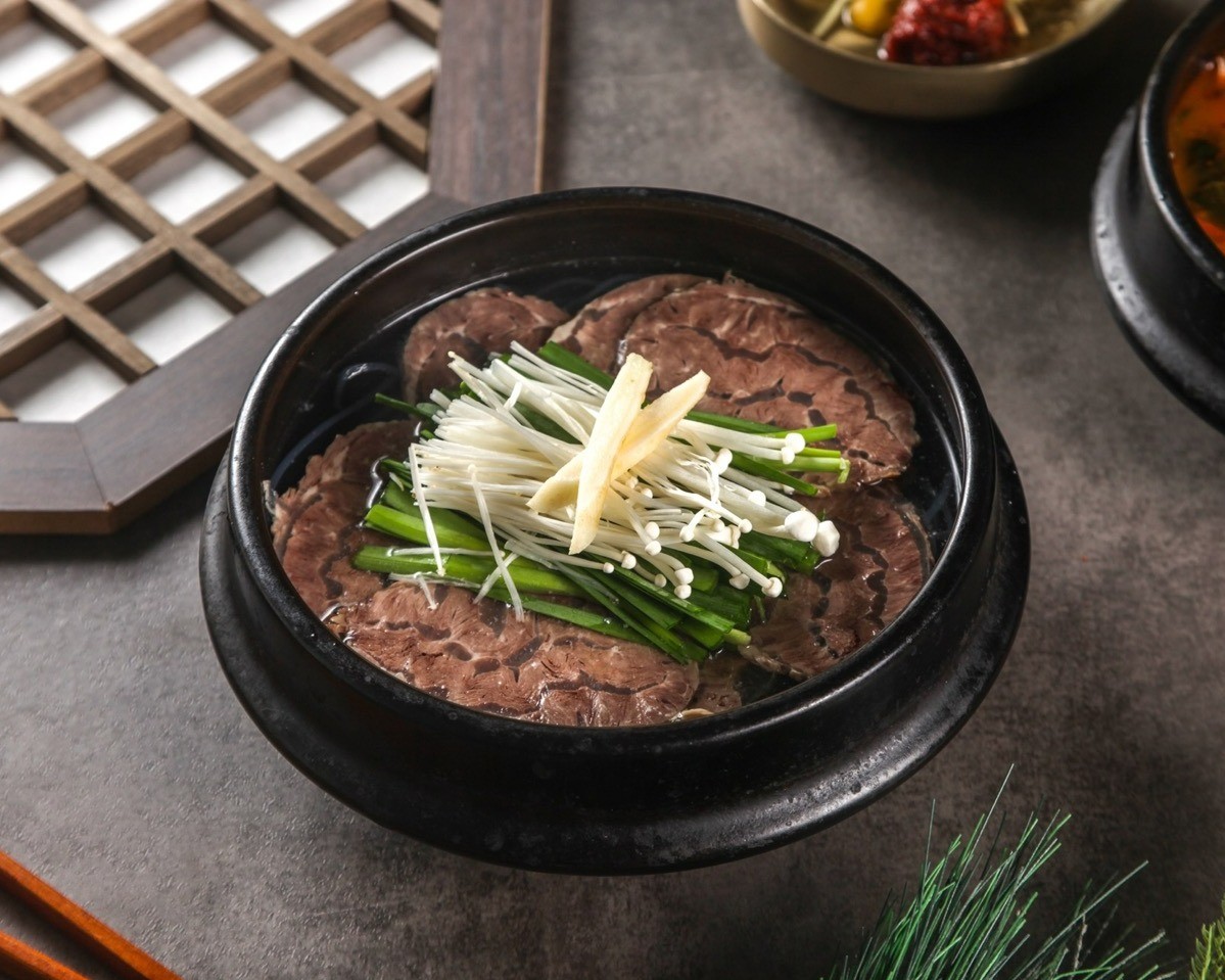 맑은아롱사태보양탕