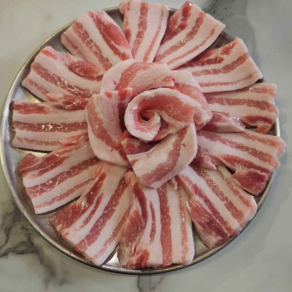 생 삼겹 (180g / 국산)