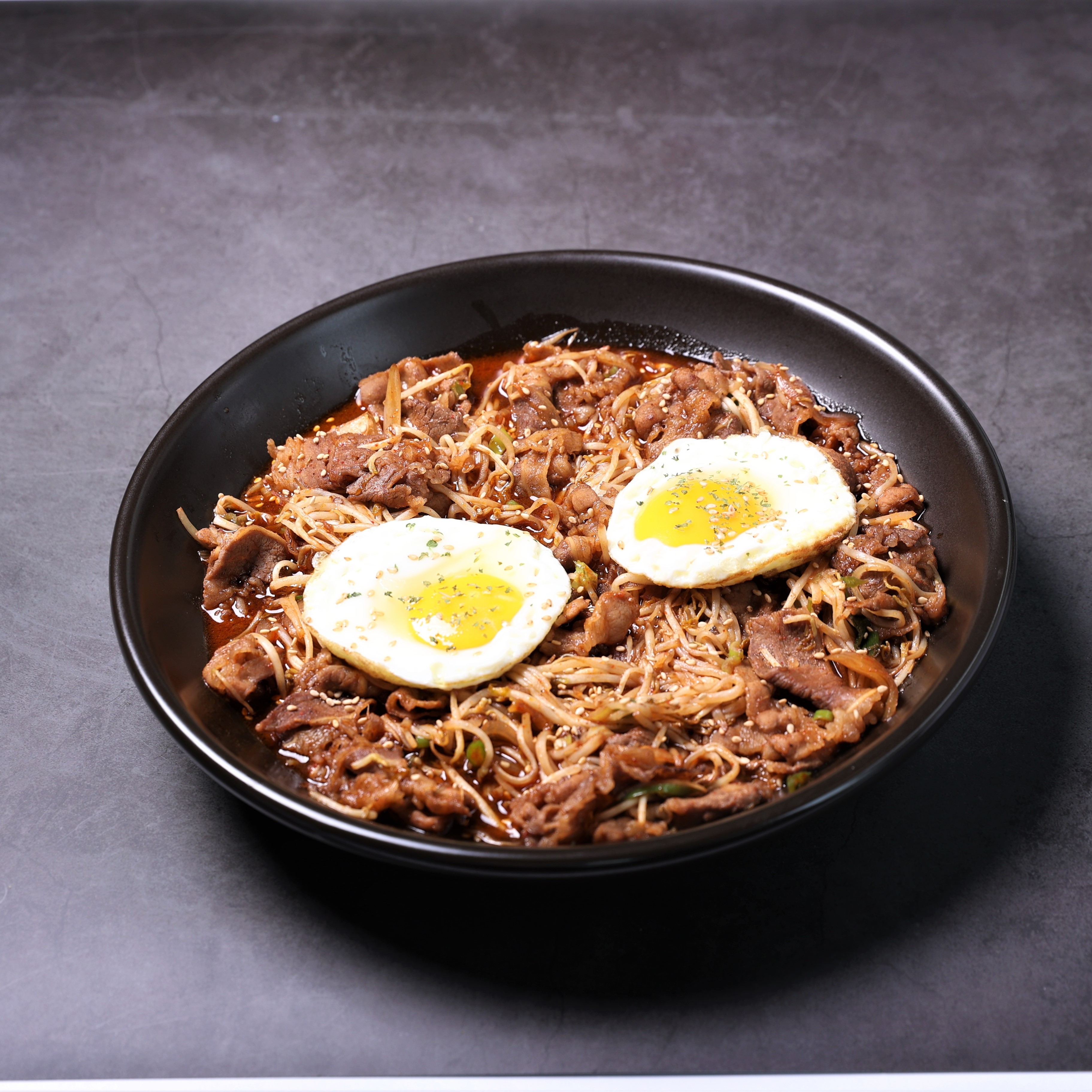 우삼겹숙주볶음