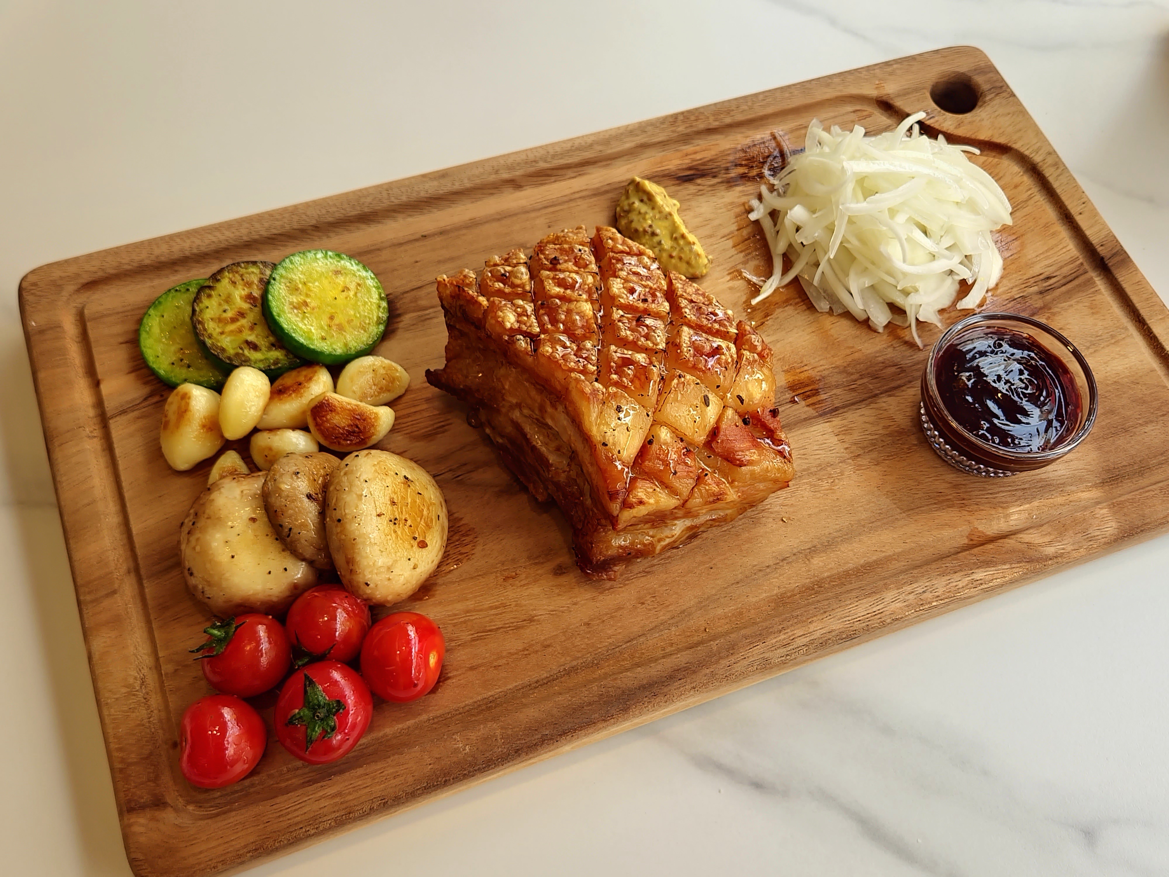 오븐 통삼겹 스테이크 (500g/예약제)