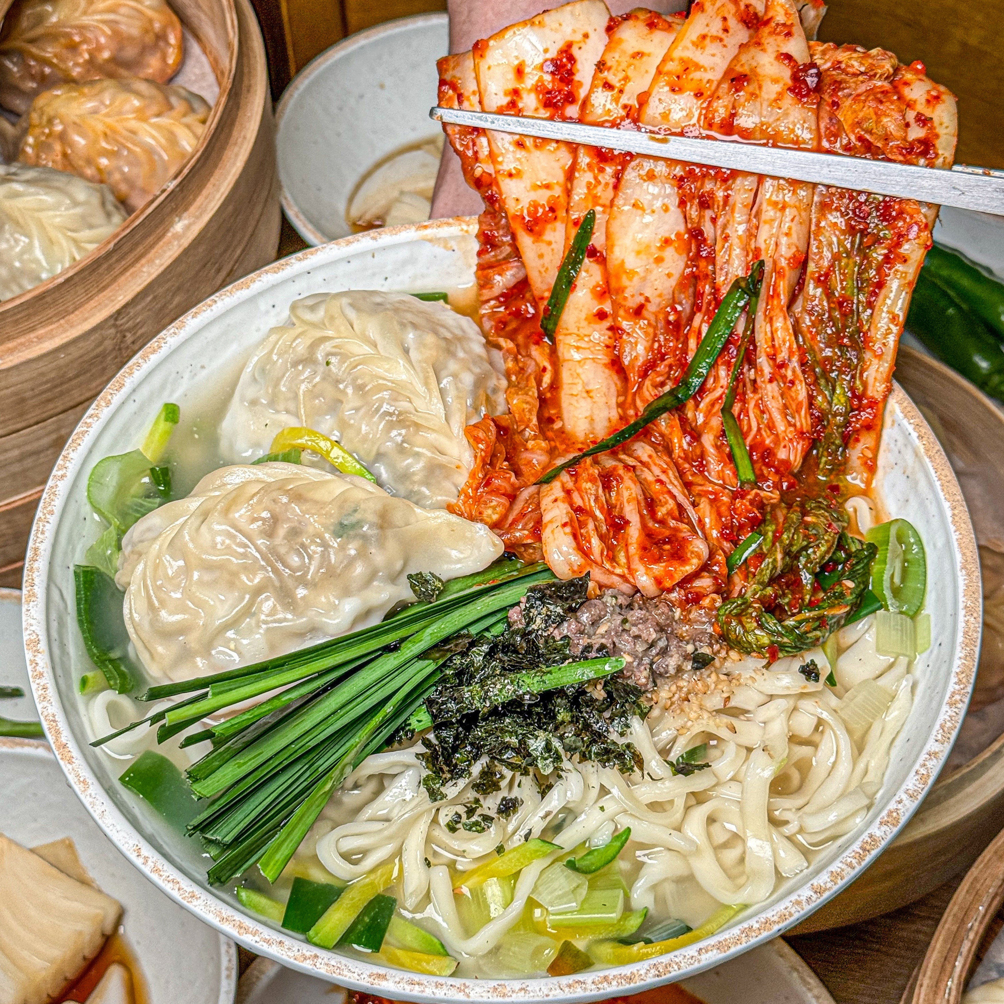 칼만둣국-가성비 갑 칼국수+만두