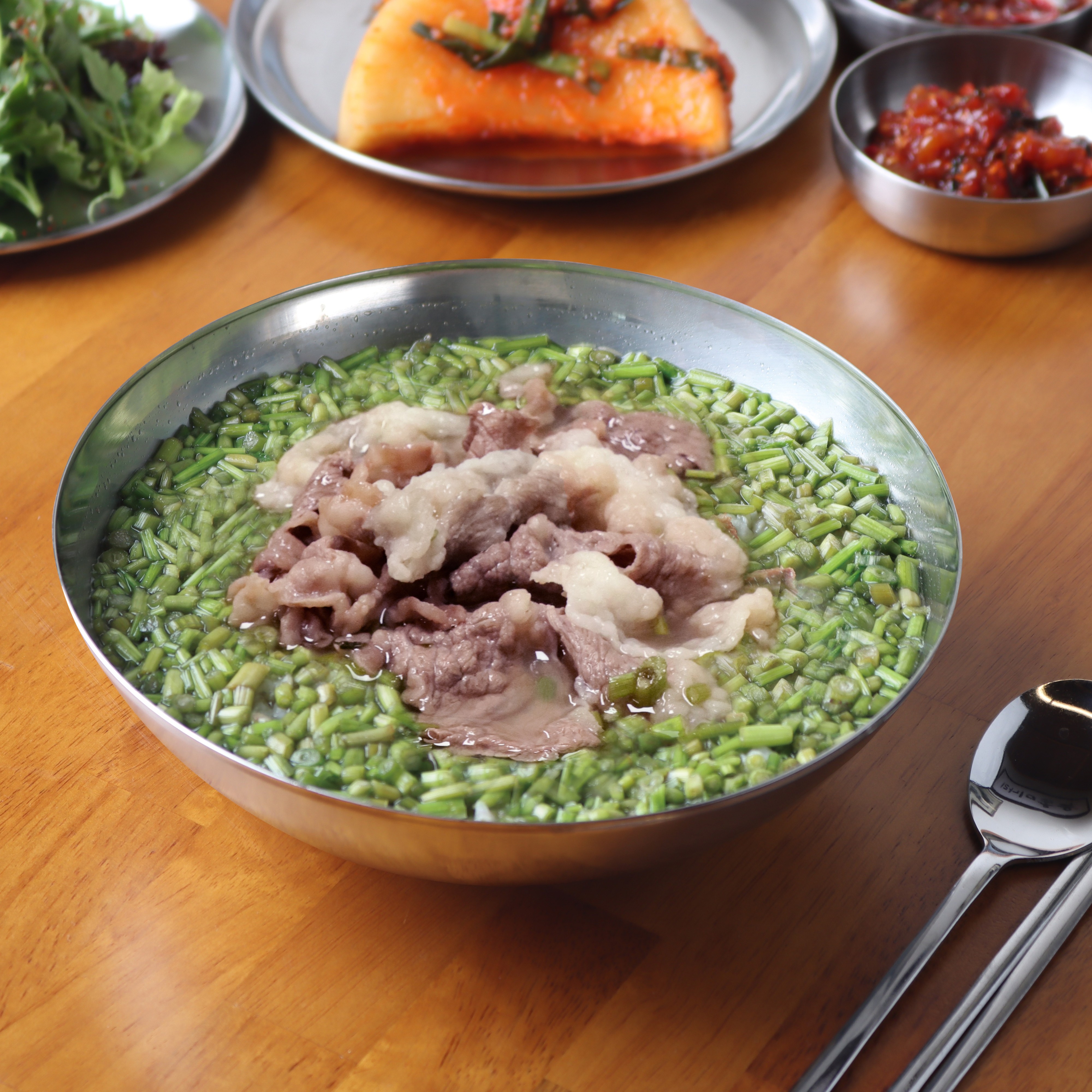 프리미엄 차돌모둠곰탕 (한정수량)