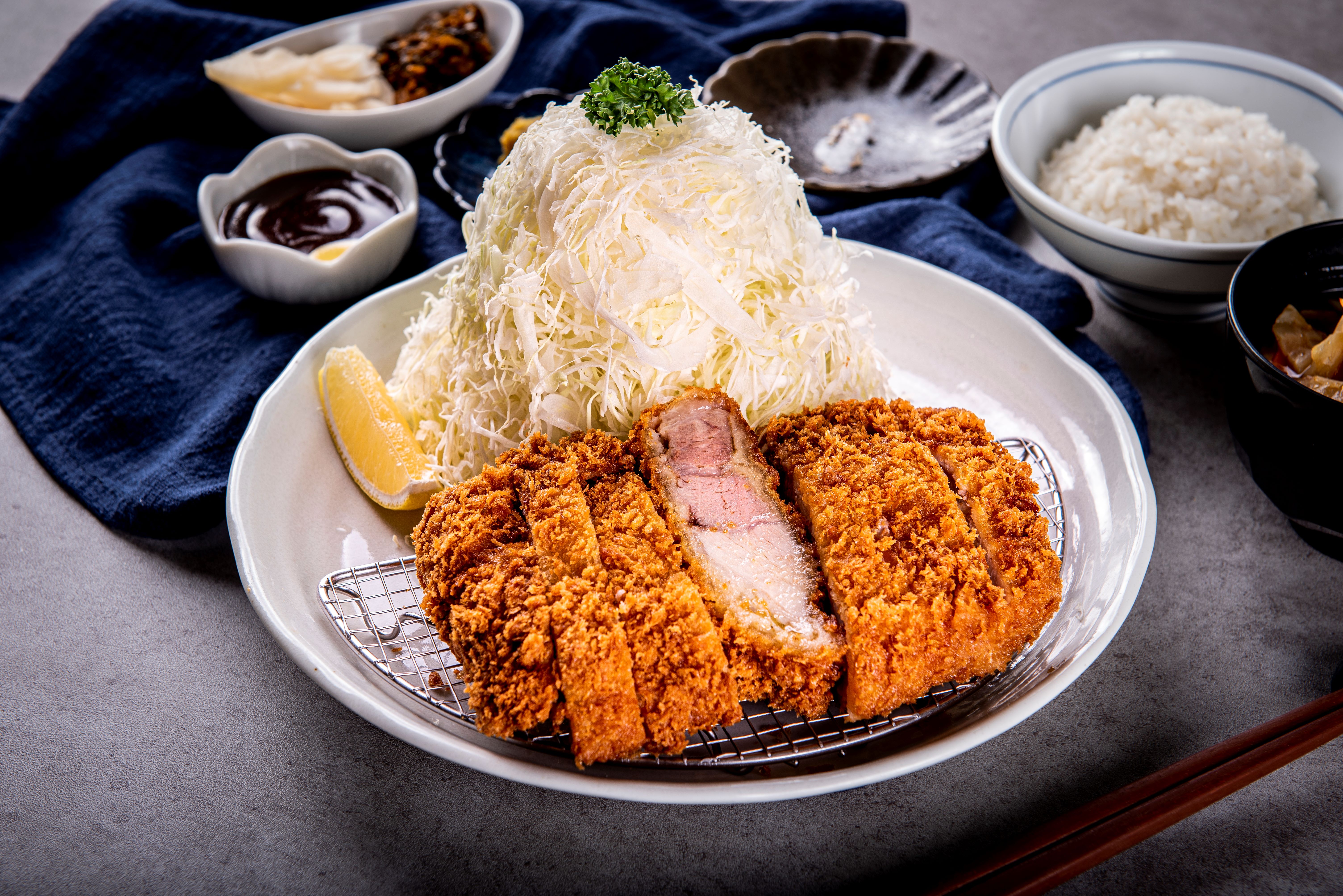 호시카츠 서울역점