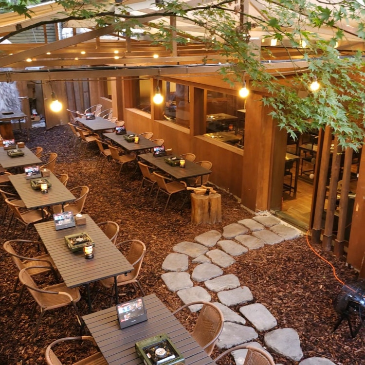 육산장 홍대본점